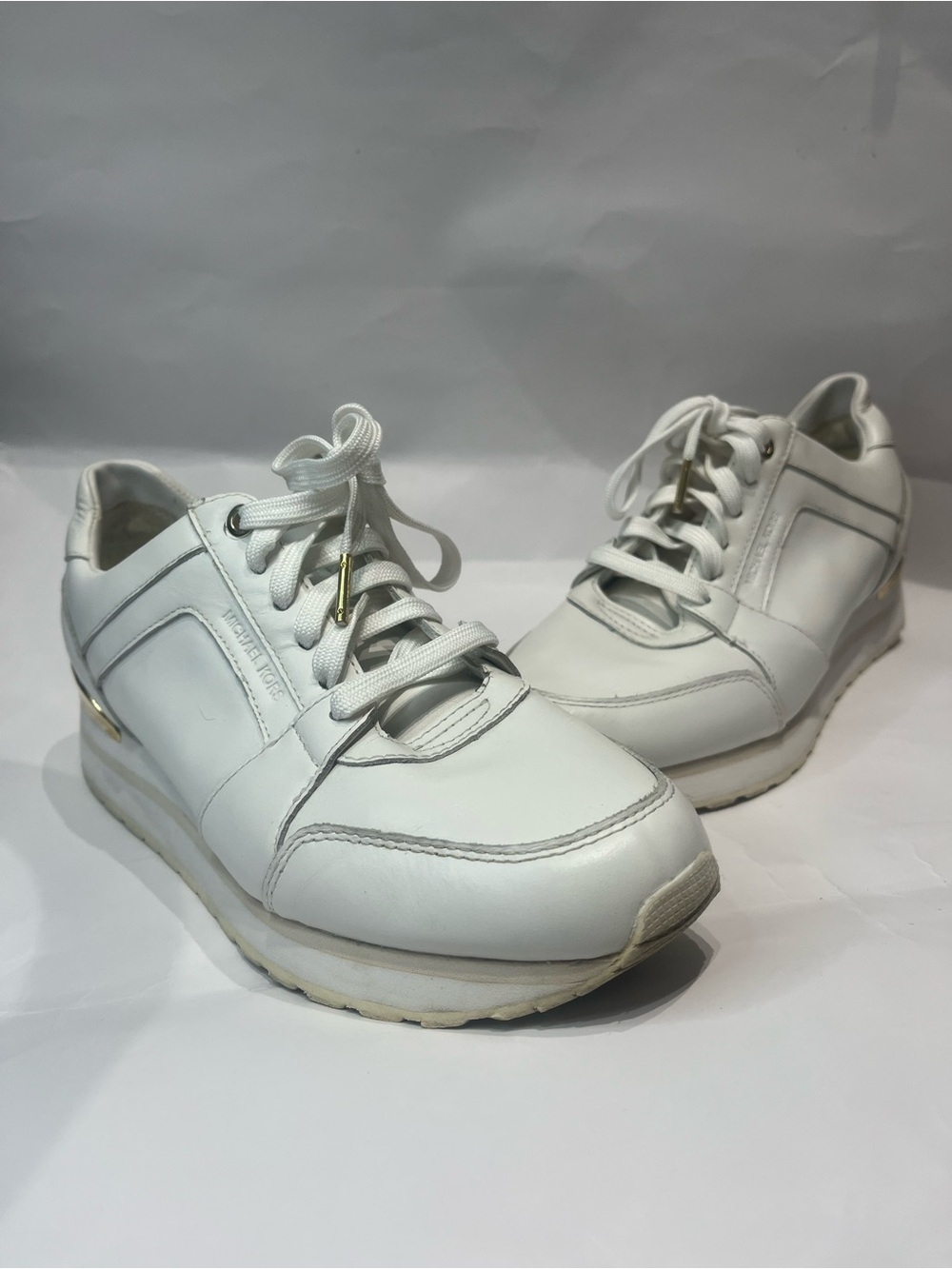 Michael Kors Women's White Leather Sneakers Gold Heel Accent in Size 9